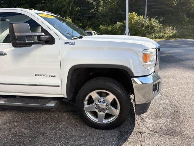 2015 GMC Sierra - $30,325