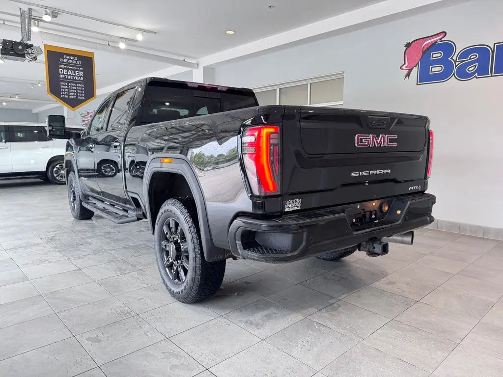 2024 GMC Sierra Hd - $62,987