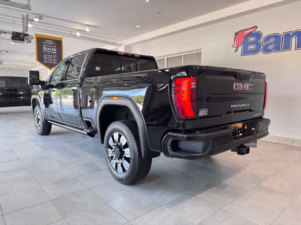 2024 GMC Sierra Hd - $66,487