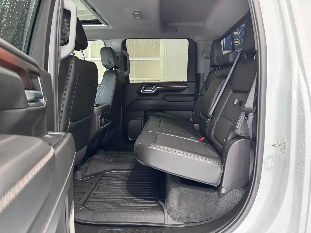 2024 GMC Sierra Hd - $70,487