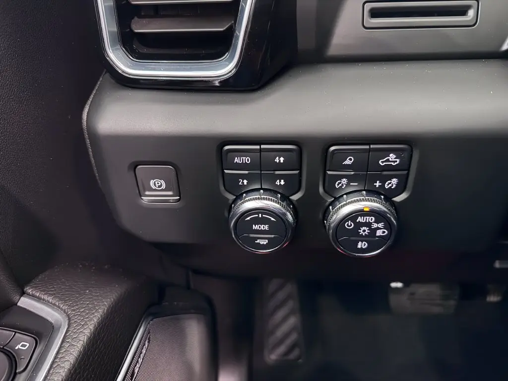 2024 GMC Sierra Hd - $70,987