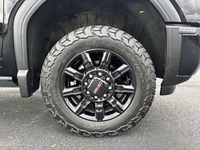 2025 GMC Sierra 2500HD 4X4 AT4 4DR Crew Cab SB