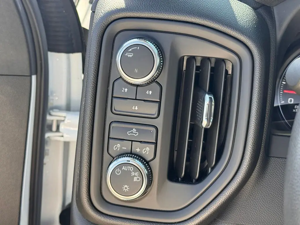 2022 GMC Sierra Hd - $46,099