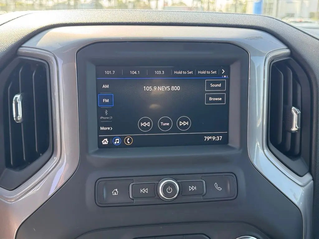 2022 GMC Sierra Hd - $46,099