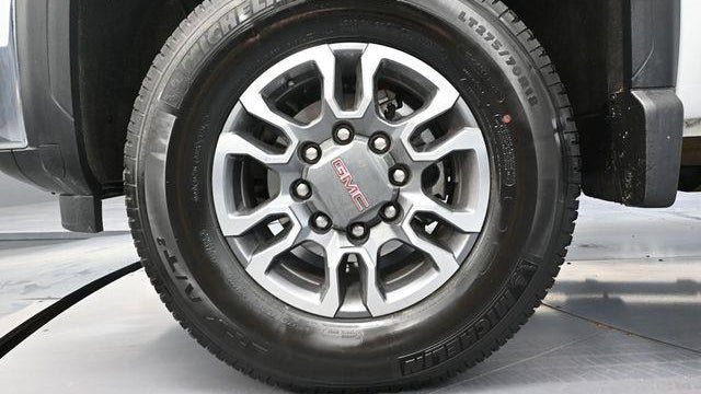2025 GMC Sierra 3500HD SLE