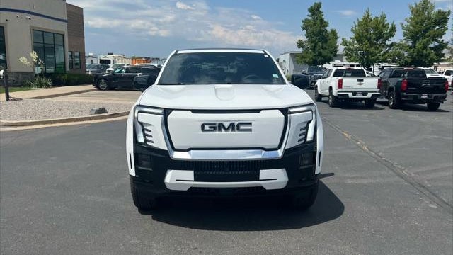 2025 GMC Sierra EV Denali