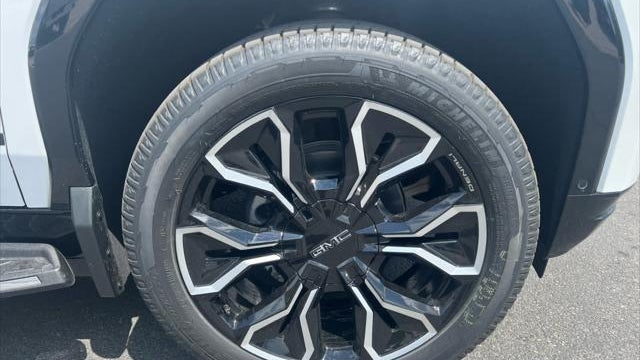 2025 GMC Sierra EV Denali