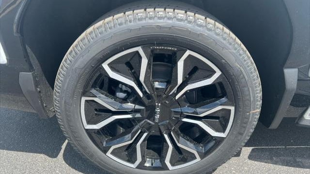 2025 GMC Sierra EV Denali