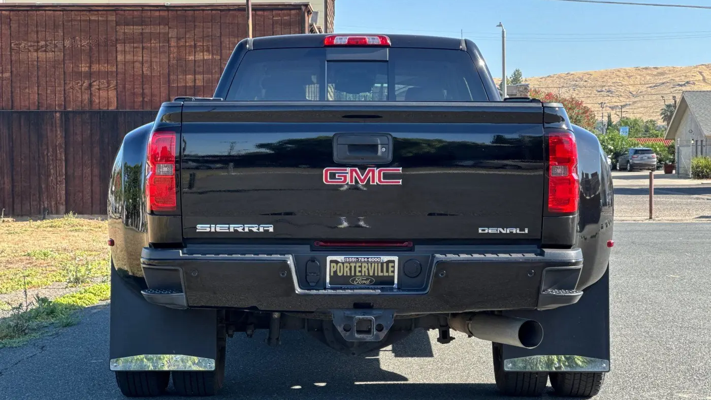 2015 GMC Sierra 3500HD Denali