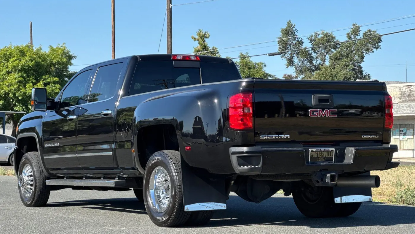2015 GMC Sierra 3500HD Denali