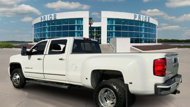 2015 GMC Sierra 3500HD Denali