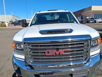 2019 GMC Sierra 3500HD 4X4 Base 4DR Crew Cab SRW