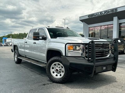2018 GMC Sierra 3500HD 4X4 Base 4DR Crew Cab SRW