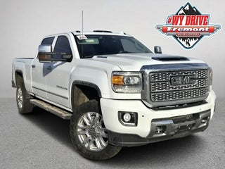 2019 GMC Sierra 3500HD with Summit White Exterior