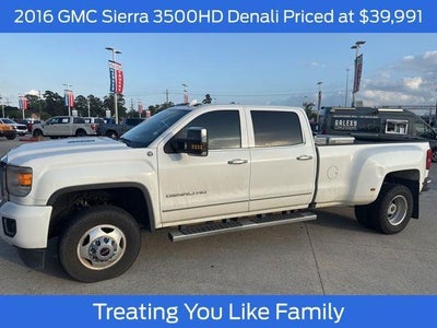 2016 GMC Sierra 3500HD 4X4 Denali 4DR Crew Cab LB SRW