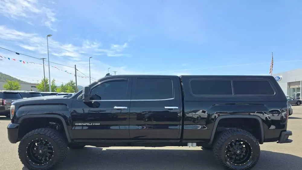 2016 GMC Sierra 3500HD Denali