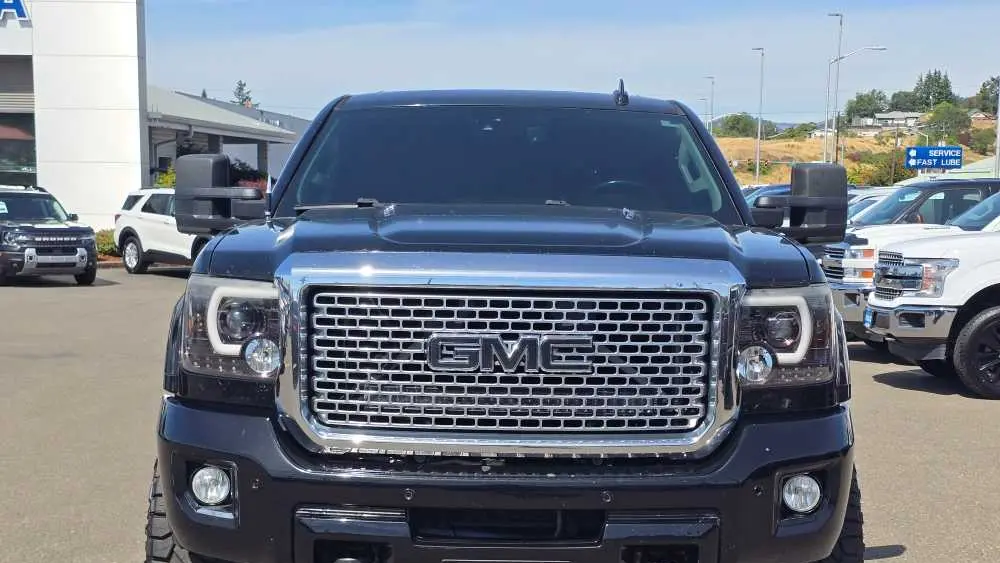 2016 GMC Sierra 3500HD Denali