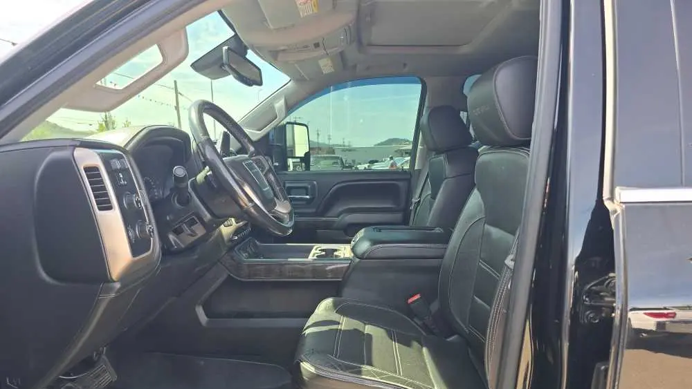 2016 GMC Sierra 3500HD Denali