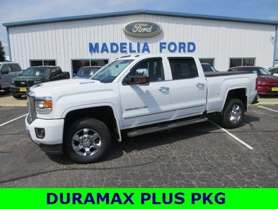 2017 GMC Sierra 3500HD 4X4 Denali 4DR Crew Cab SRW