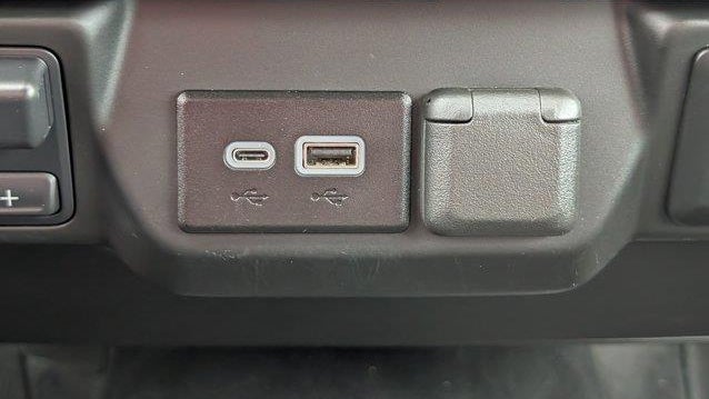 2024 GMC Sierra 2500HD Pro