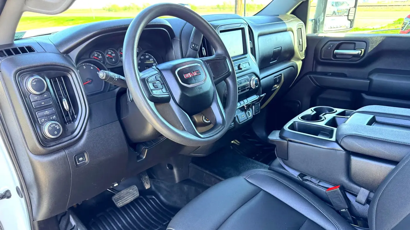 2024 GMC Sierra 2500HD Pro