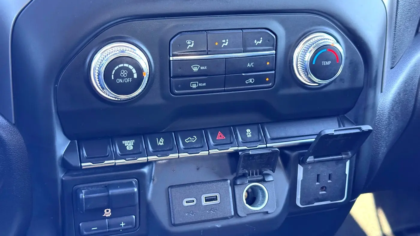 2024 GMC Sierra 2500HD Pro