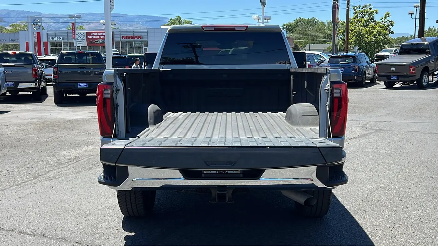 2024 GMC Sierra 2500HD SLT