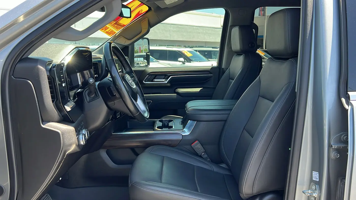 2024 GMC Sierra 2500HD SLT