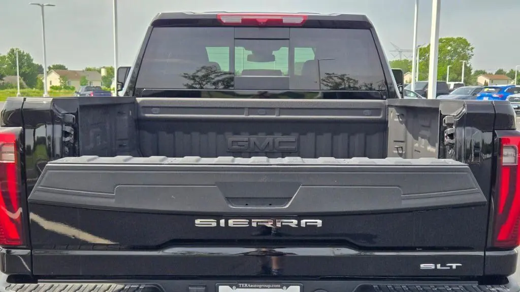 2024 GMC Sierra 2500HD SLT