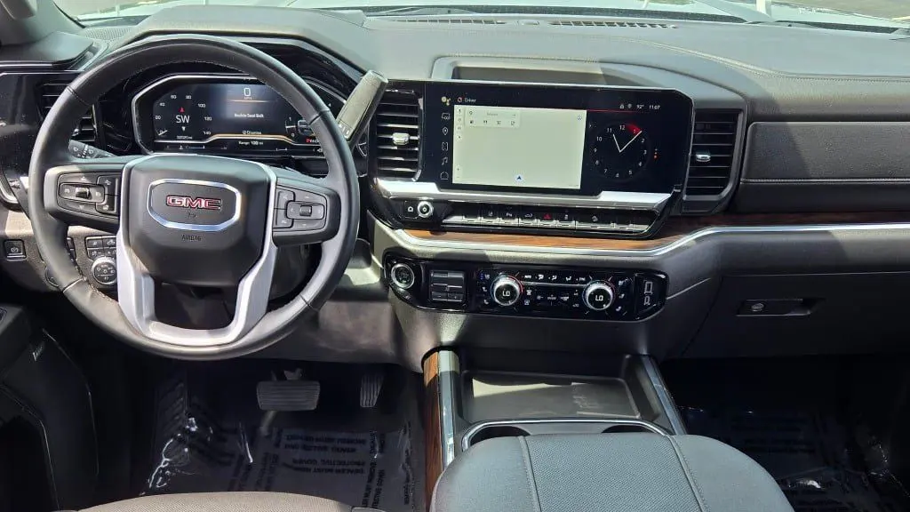 2024 GMC Sierra 2500HD SLT
