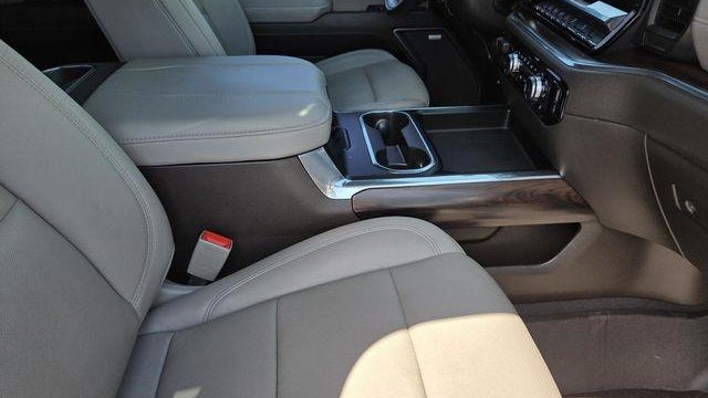 2024 GMC Sierra 2500HD SLT