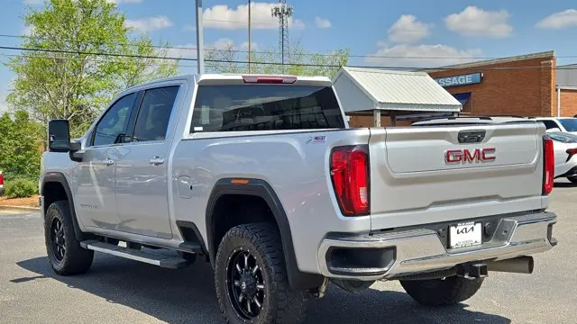 2022 GMC Sierra 2500HD SLT