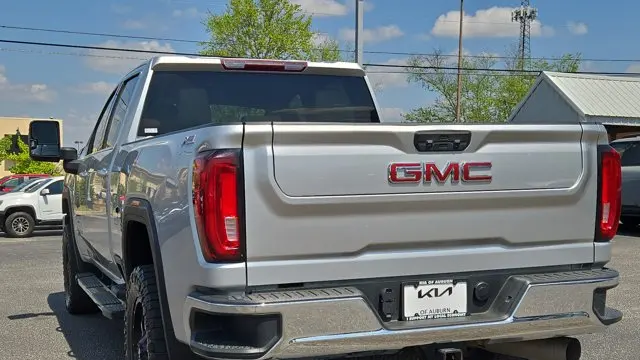 2022 GMC Sierra 2500HD SLT