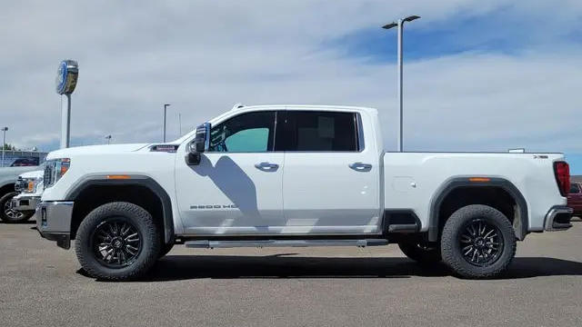 2023 GMC Sierra 2500HD SLT