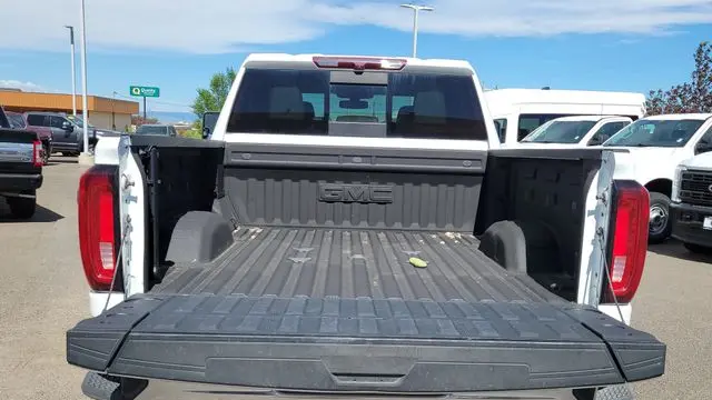 2023 GMC Sierra 2500HD SLT
