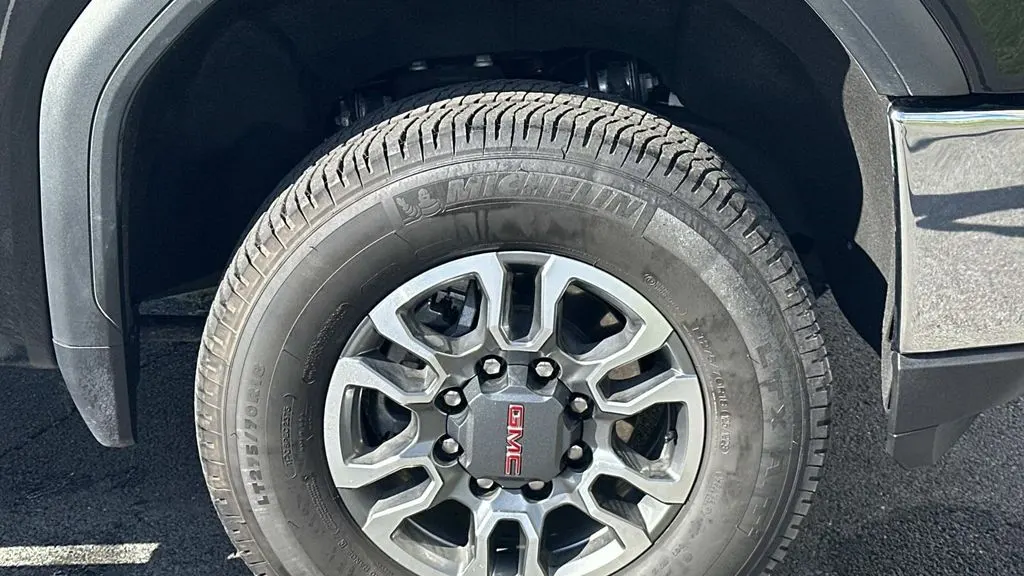 2023 GMC Sierra 2500HD SLT