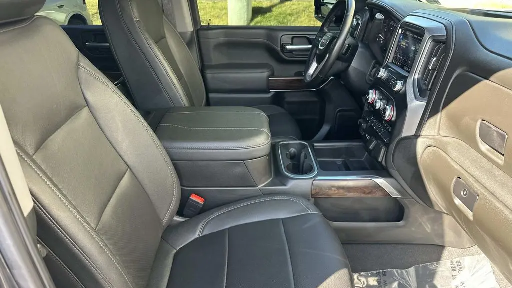 2023 GMC Sierra 2500HD SLT