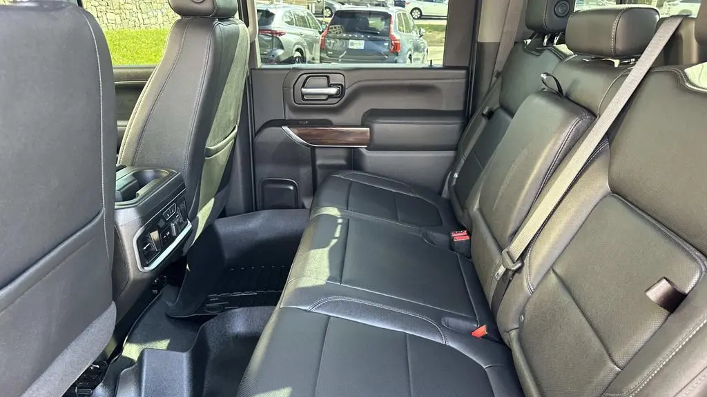 2023 GMC Sierra 2500HD SLT