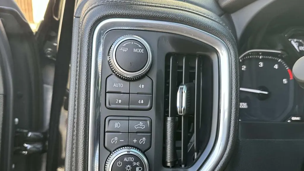 2023 GMC Sierra 2500HD SLT