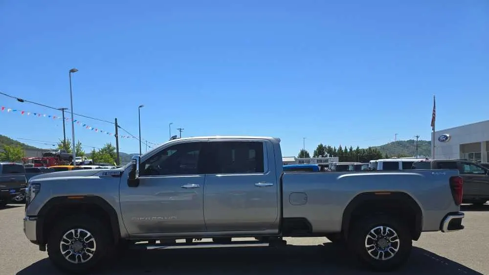 2024 GMC Sierra 2500HD SLT
