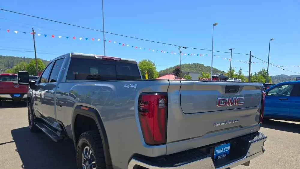 2024 GMC Sierra 2500HD SLT