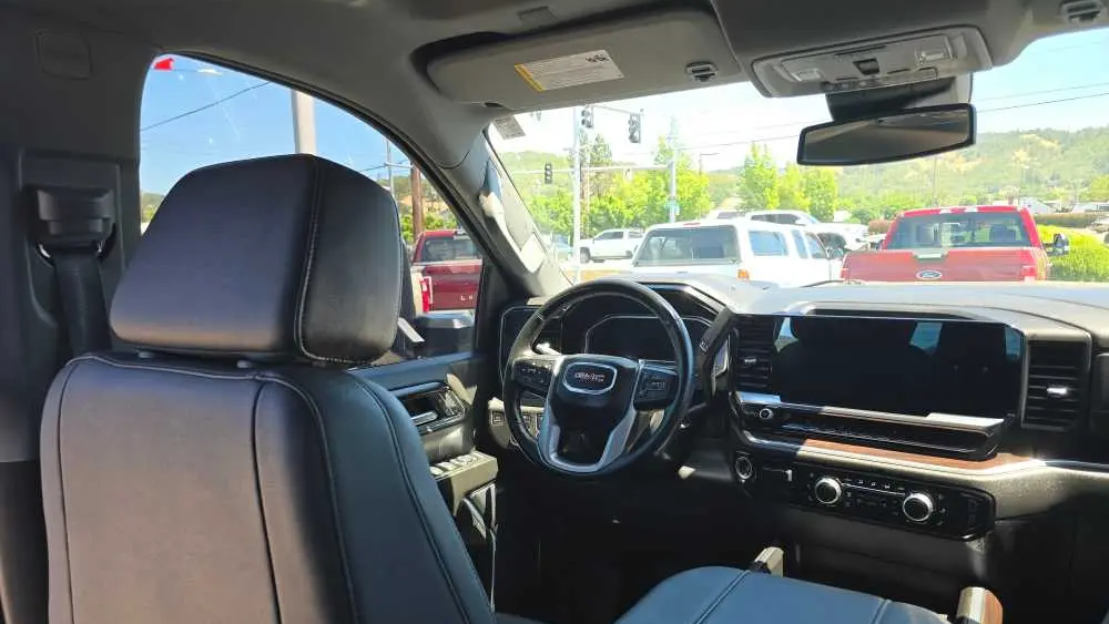 2024 GMC Sierra 2500HD SLT