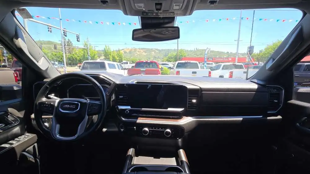 2024 GMC Sierra 2500HD SLT