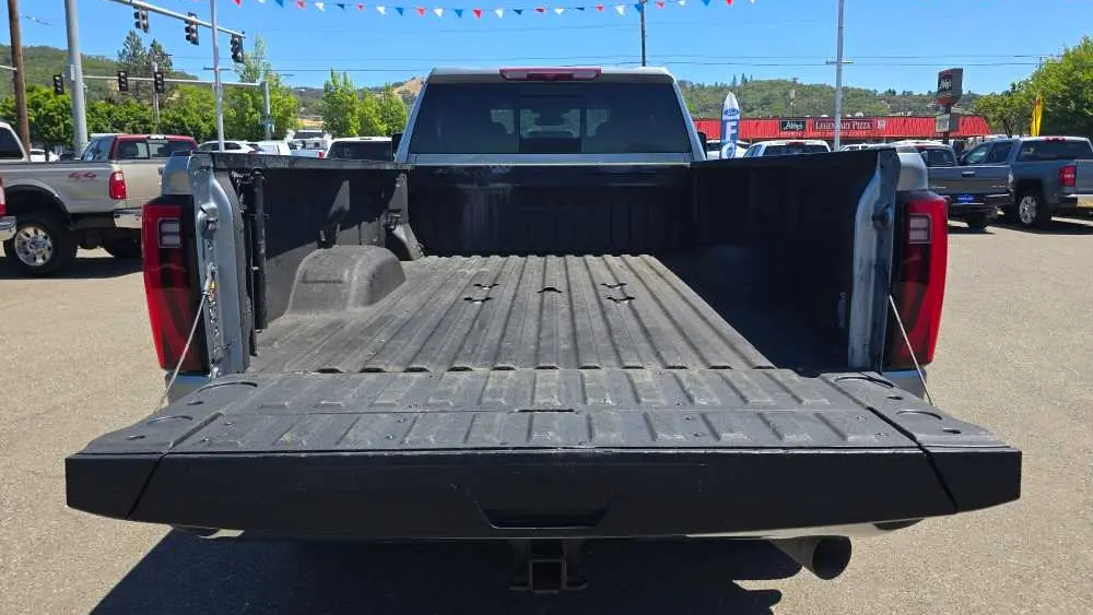 2024 GMC Sierra 2500HD SLT