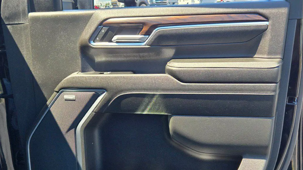2024 GMC Sierra 2500HD SLT