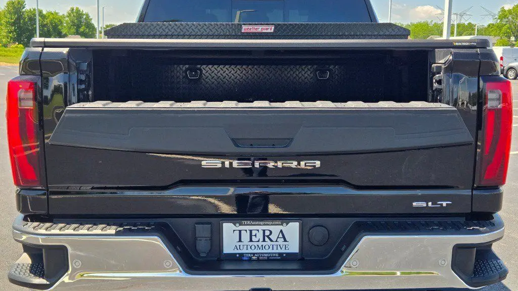 2024 GMC Sierra 2500HD SLT