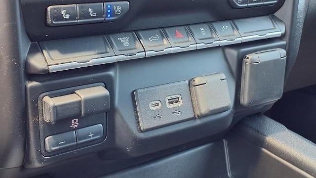 2023 GMC Sierra 2500HD SLT