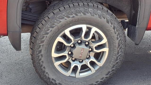 2023 GMC Sierra 2500HD SLT