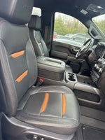 2022 Sierra 2500HD Thumbnail 26