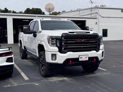 2022 GMC Sierra 2500HD 4X4 AT4 4DR Crew Cab SB